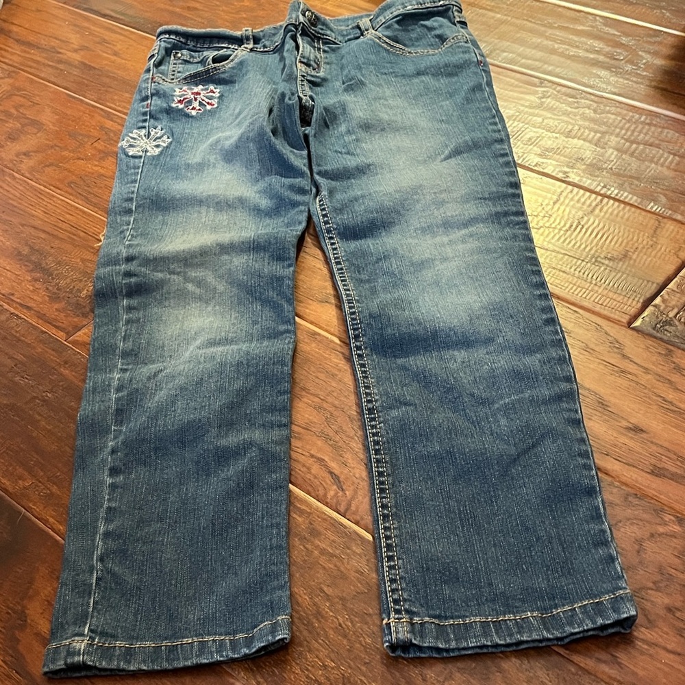 Girls Gymboree Blue Jeans with Snowflake Embroidery. Side 8+.